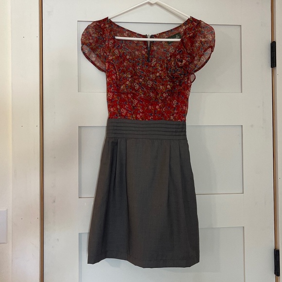 Maude Dresses & Skirts - Floral print block dress